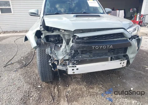 2021 Toyota 4Runner Trd Pro z USA, uszkodzony, nr VIN JTELU5JR4M5905924